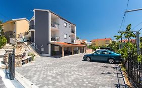 Apartments With A Parking Space Baska, Krk - 18808